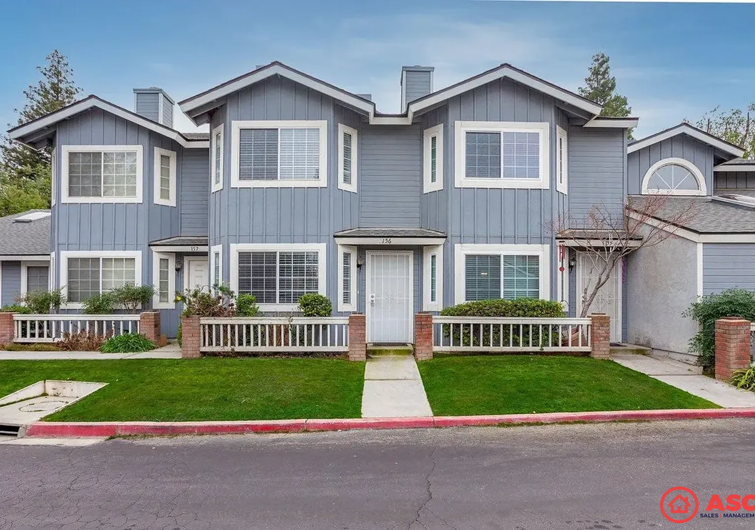 Move-In Ready 2-Bed, 1.5-Bath Home in Bakersfield's 93311 1,032 Sq Ft with Full Appliance Package... — Photo 1