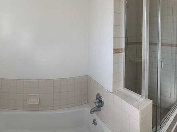 3rd image of 4032 West Blvd APT A
