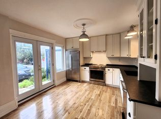 446 Macnab St N, Hamilton, ON L8L1L4