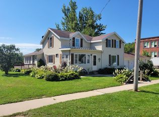 431 Main St, Kingston, WI 53939