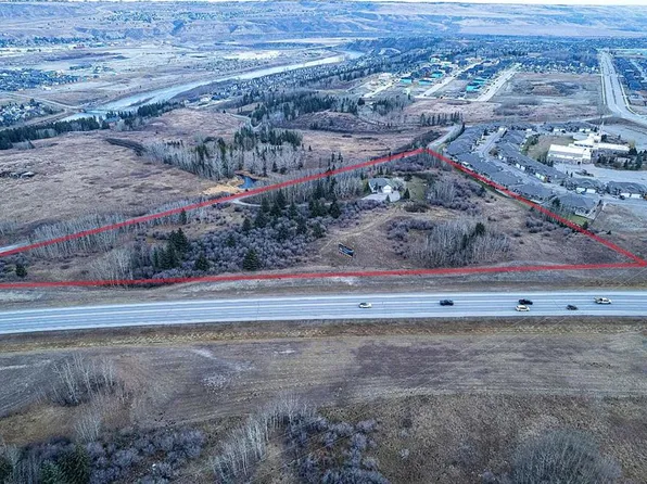 42085 River Heights Ln, Cochrane, AB T4C 2A4