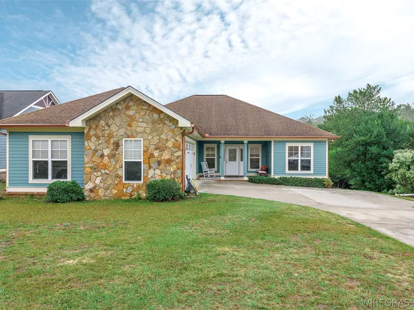 759 Pine Ave, Ozark, AL 36360