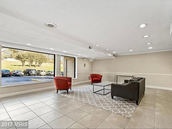 2nd image of 6137 Leesburg Pike APT 510