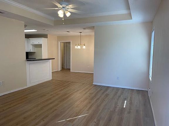 4th image of 2403 87th St