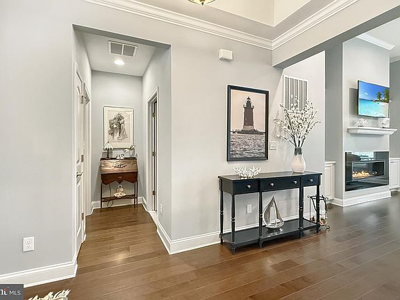 5th image of 29597 Patrick Henry Cir
