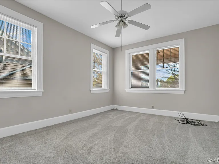 1135 S Perry St — Photo 5