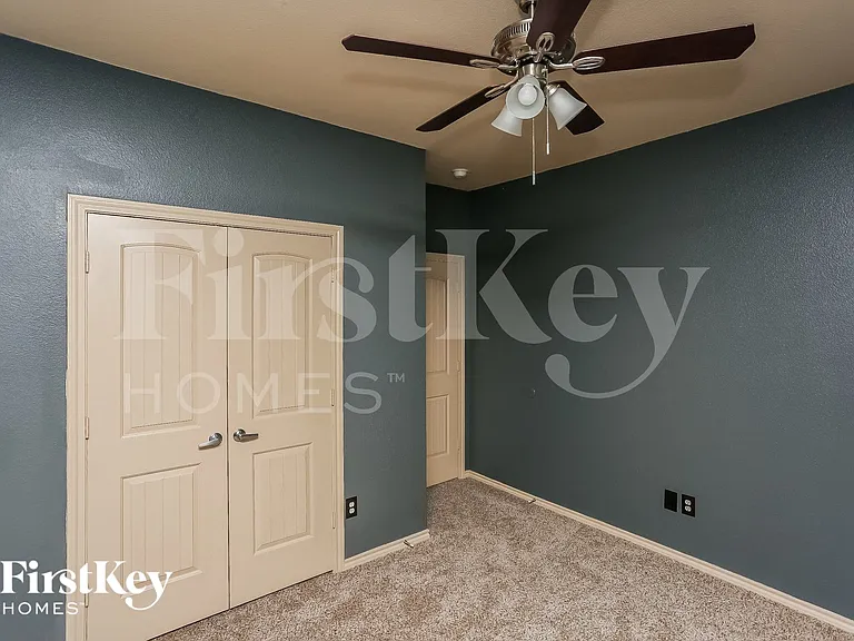 14413 Artesia Ct — Photo 13