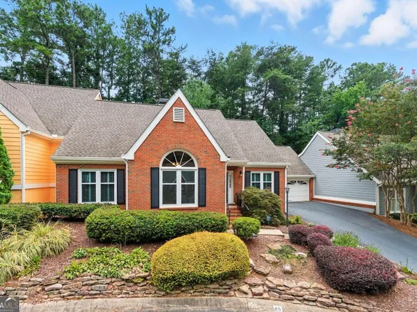 45 Vernon Glen Ct, Sandy Springs, GA 30338