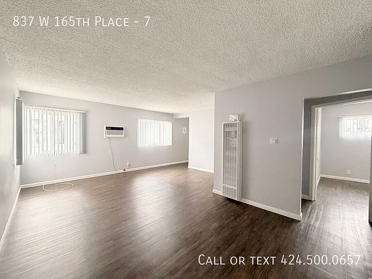 837 W 165th Pl #7 — Photo 23
