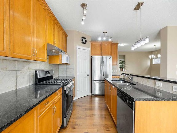 5th image of 65 W Panora Way NW