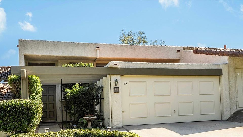 1st image of 43 Cottonwood Cir