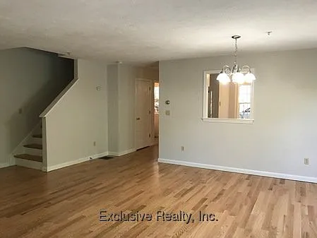 16-22 Westwood St #18 — Photo 3