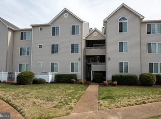 222 Dockside Dr APT C, Hampton, VA 23669