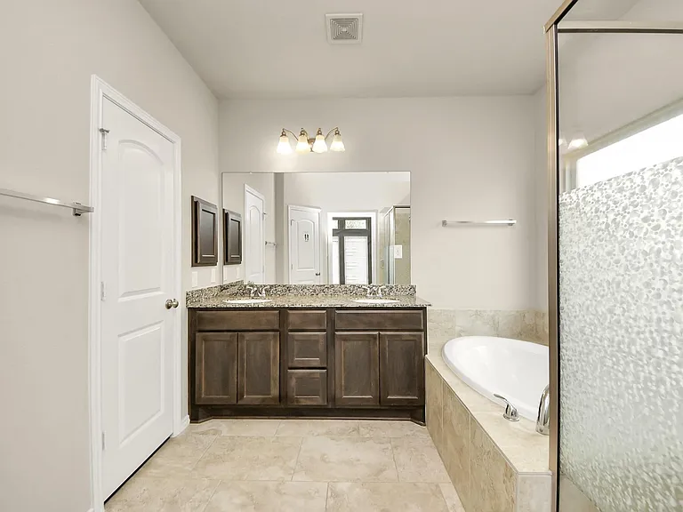 23918 Via Viale Dr — Photo 19