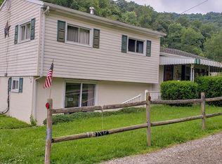 41 21st St, McMechen, WV 26040