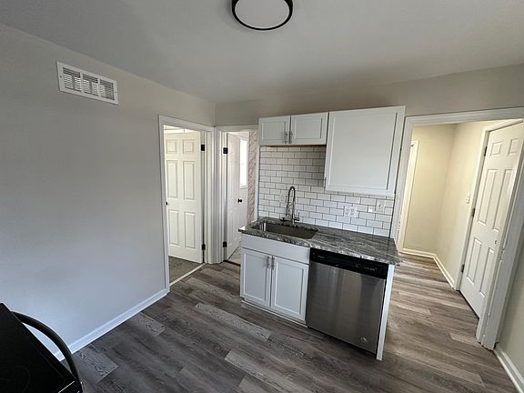 5th image of 8212 Continental Ave