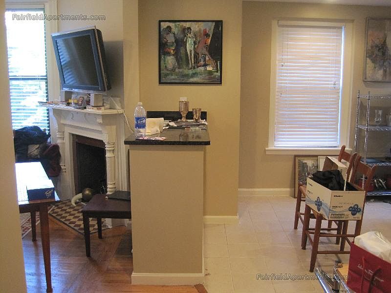 2nd image of 46 Hereford St APT 3R