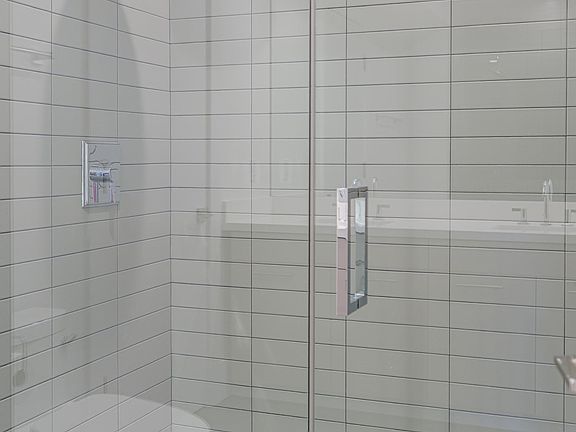 5th image of 11611 Moorpark St #4