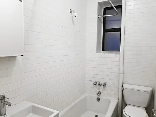Rented by Corcoran | media 17