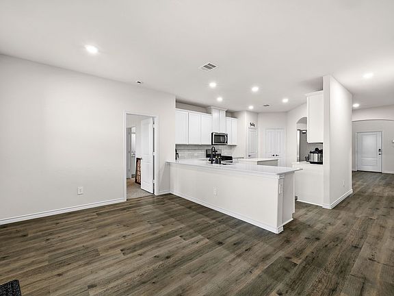 4th image of 9812 Fall Brook Dr