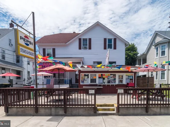 36 N Main St, Richlandtown, PA 18955