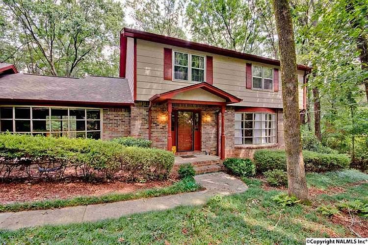1st image of 3132 Heatherhill Dr SE