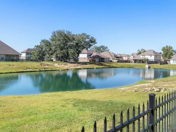 39402 Park Oak Ave, Prairieville, LA 70769