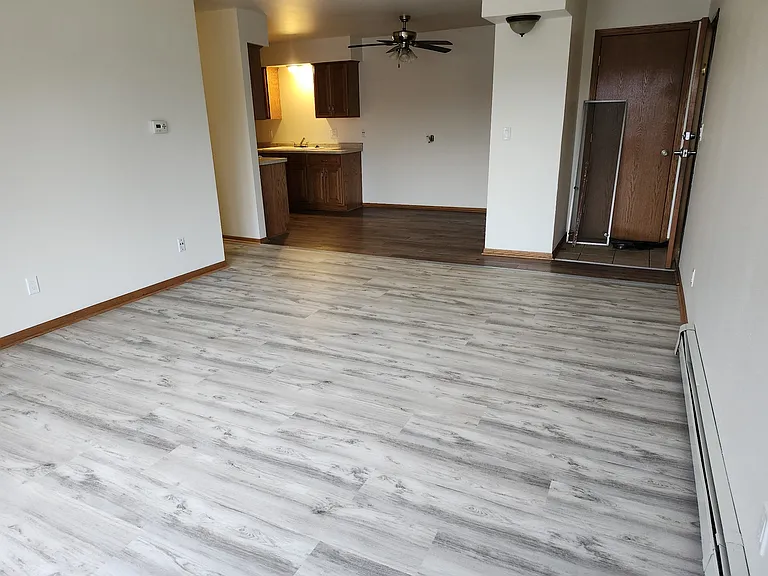 4812-24 N 104th St #6 — Photo 23