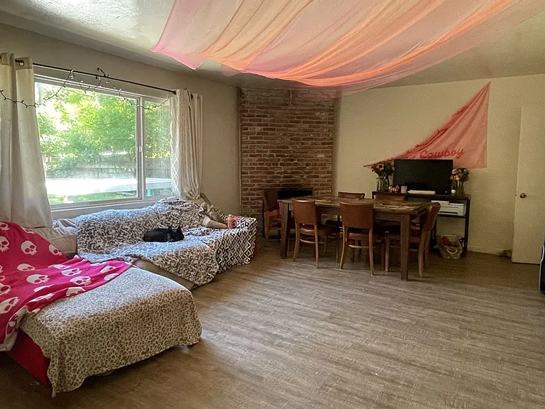 610 Anderson Rd — Photo 3
