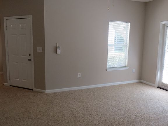 2nd image of 1630 Wimbledon Dr APT 201