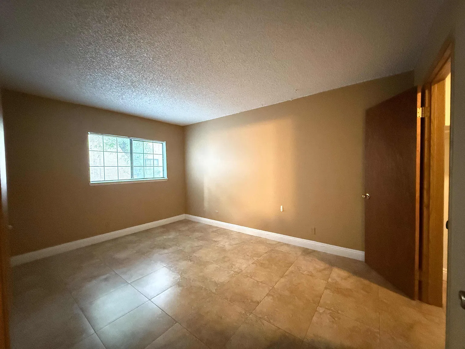 1 bed, 724 sqft, $1,100 — Photo 1