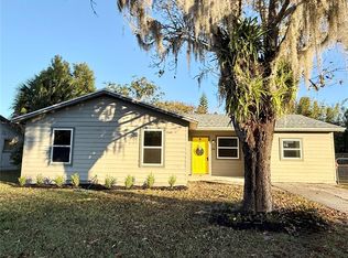 146 Avenue C, Geneva, FL 32732