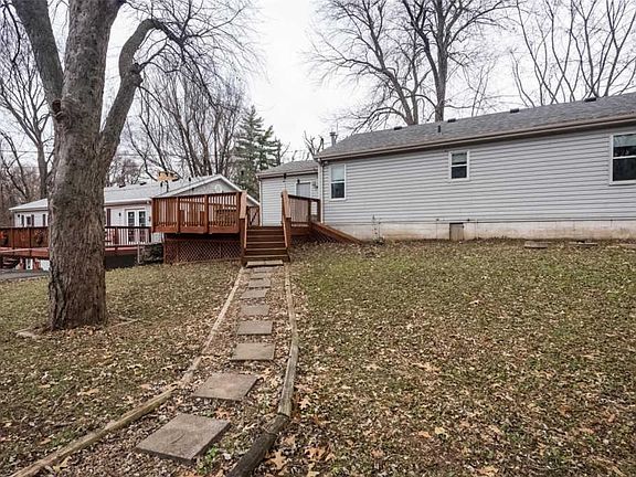 4th image of 9102 Wedgewood Dr