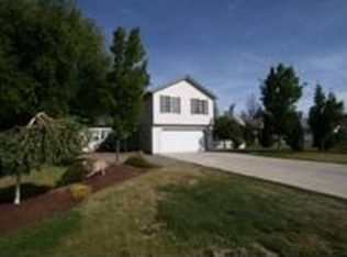 1944 SW 27th St, Redmond, OR 97756