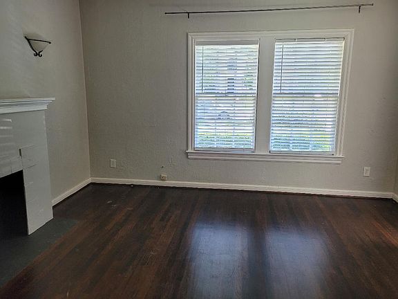 4th image of 6150 Palo Pinto Ave