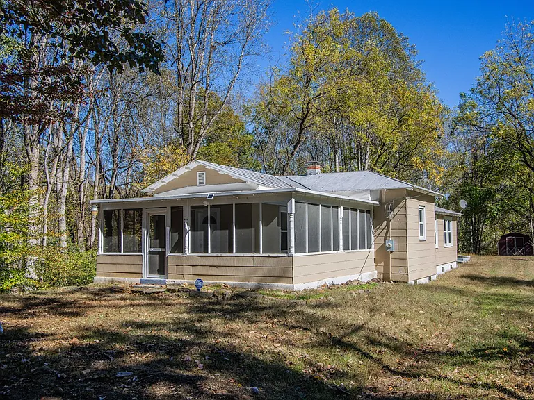 2301 Judge Ln — Photo 12