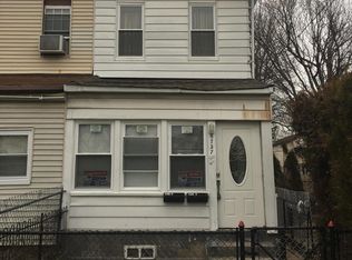 6737 Regent St, Philadelphia, PA 19142