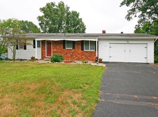 12220 Yorkshire, Richland, MI