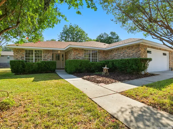 1280 Fox Glen, New Braunfels, TX 78130