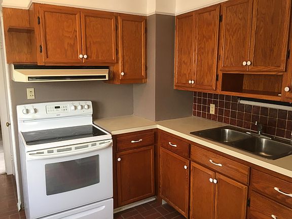 3rd image of 1318 Allendale Ave