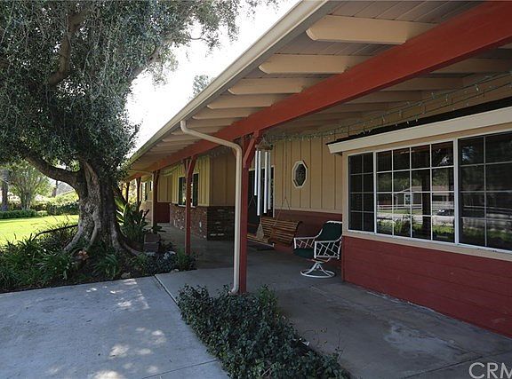 4th image of 2540 Reservoir Dr