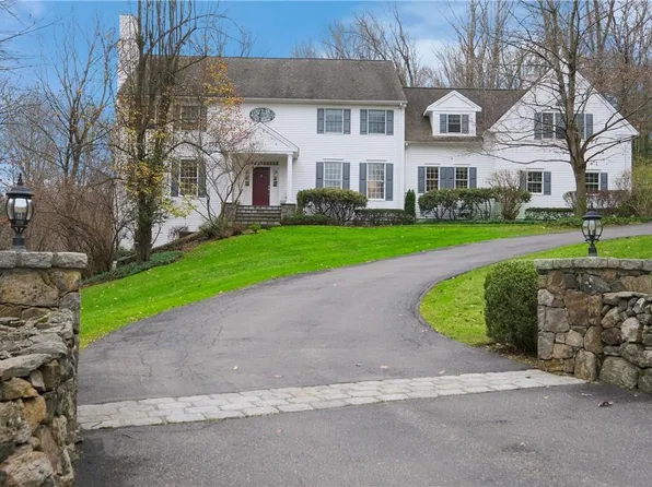 58 Lawrence Farms Crossway, Chappaqua, NY 10514