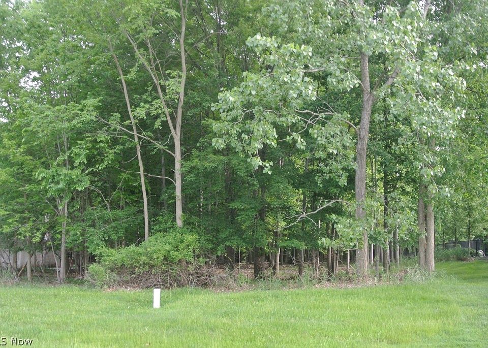 1st image of Old Quarry Ln