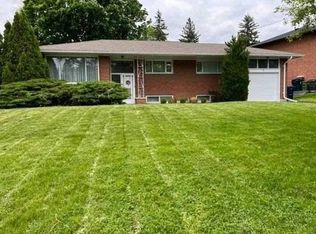 8 Lionel Heights Cres, Toronto, ON M3A1L9
