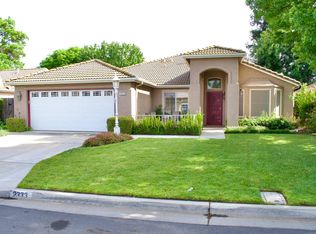 2333 E Omaha Ave, Fresno, CA 93720
