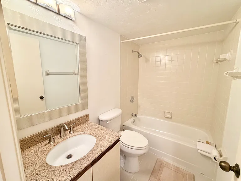 1208 Commonwealth Cir #J-101 — Photo 13
