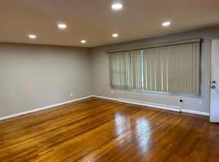 457 Ridge St, Algonquin, IL 60102