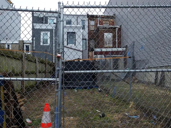 2430 N Mutter St, Philadelphia, PA 19133