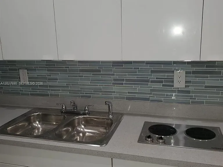 15230 NW 89th Ave #1 — Photo 3