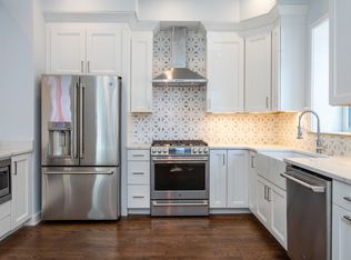 2004 Saint Albans St, Philadelphia, PA 19146